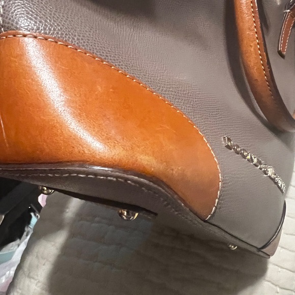 EUC Dooney & Bourke handbag - Picture 4 of 10